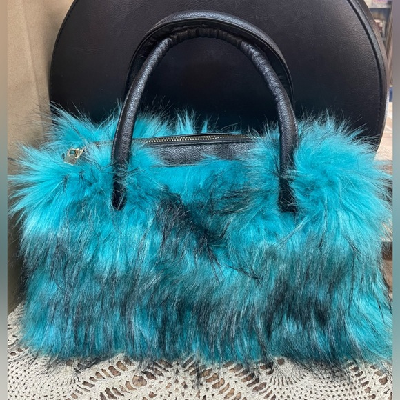 Handbags - Fashion bag NWOT carry bag